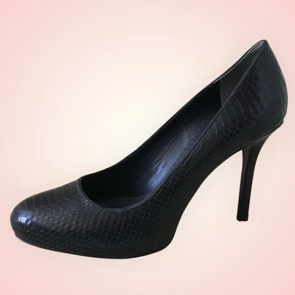 Tory Burch Brazil Leather Round Toe Heel Pump